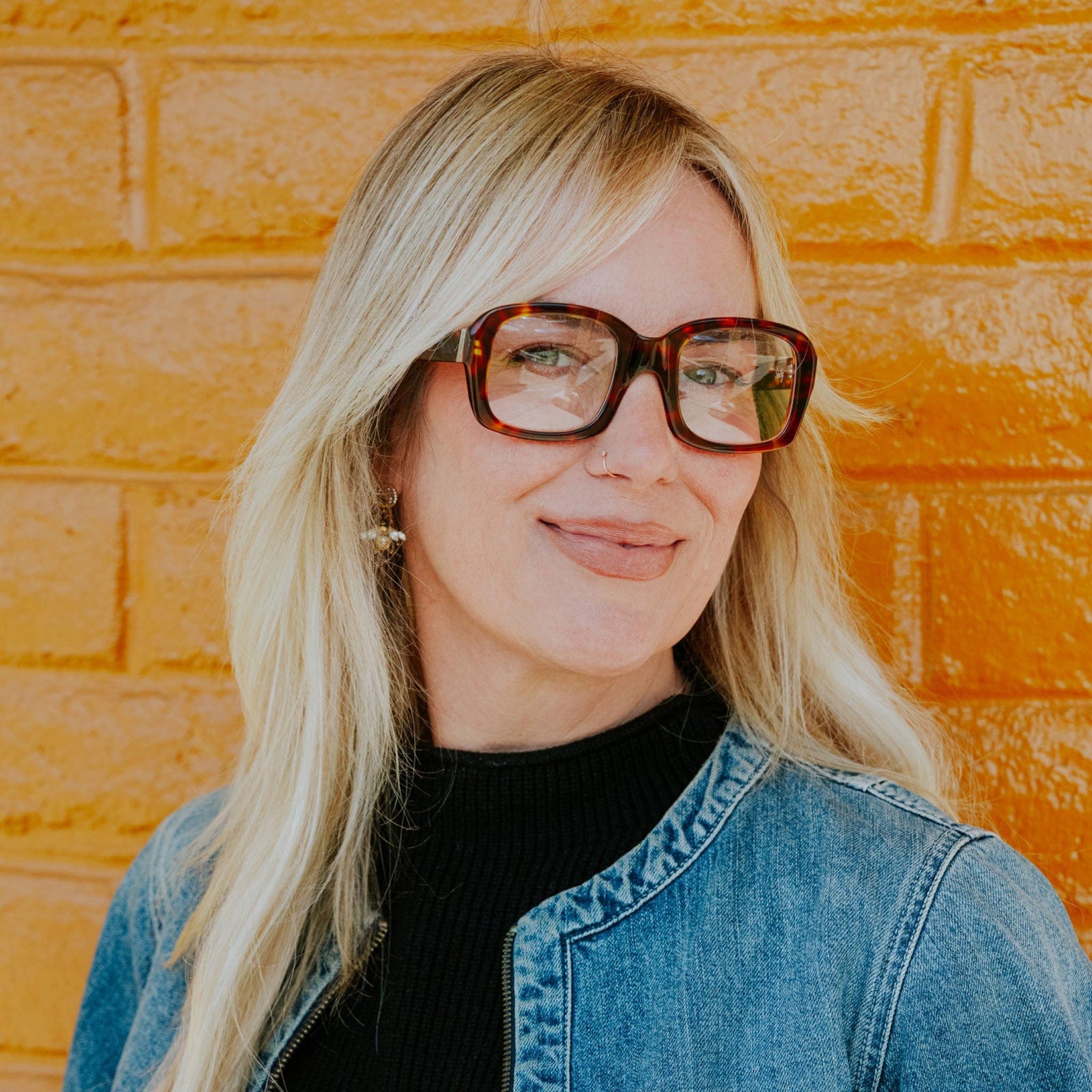 Caddis Shelby Readers on a model at Addison West