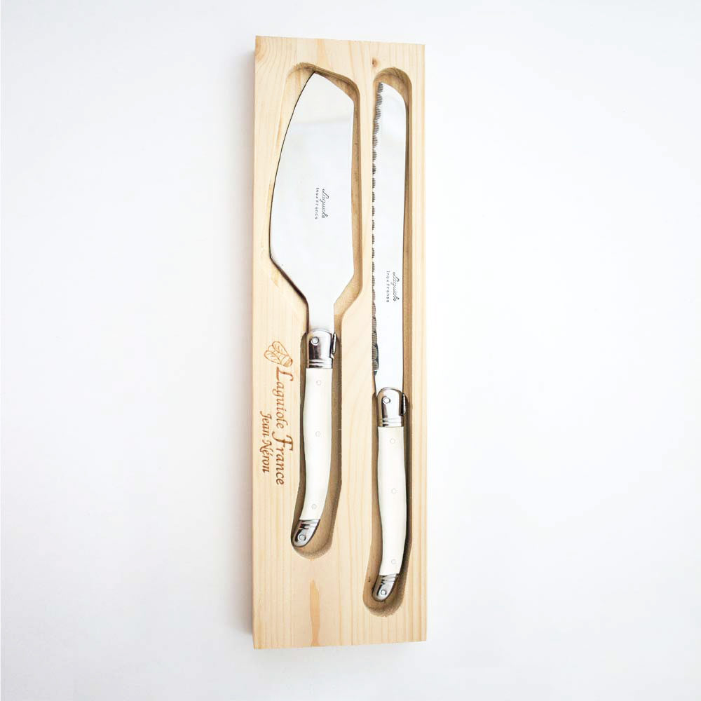 Laguiole ivory cake set in wood box on a white background