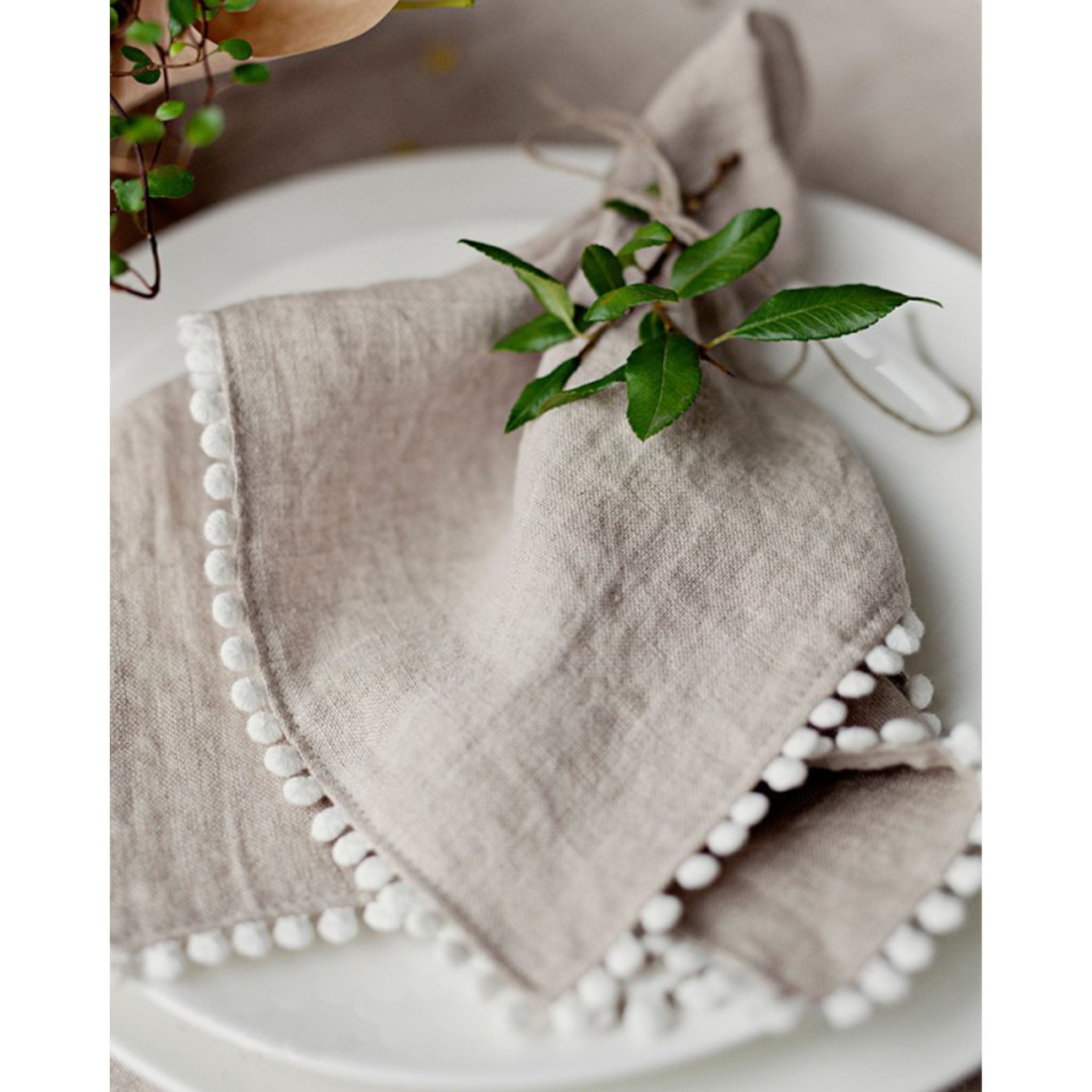 Pom Pom Linen Napkin Set - Natural - Addison West