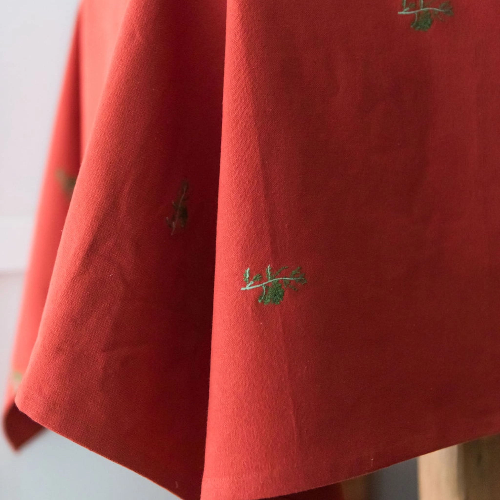 Red and Green Fleur Holiday Tablecloth - 60"x 120" - Addison West