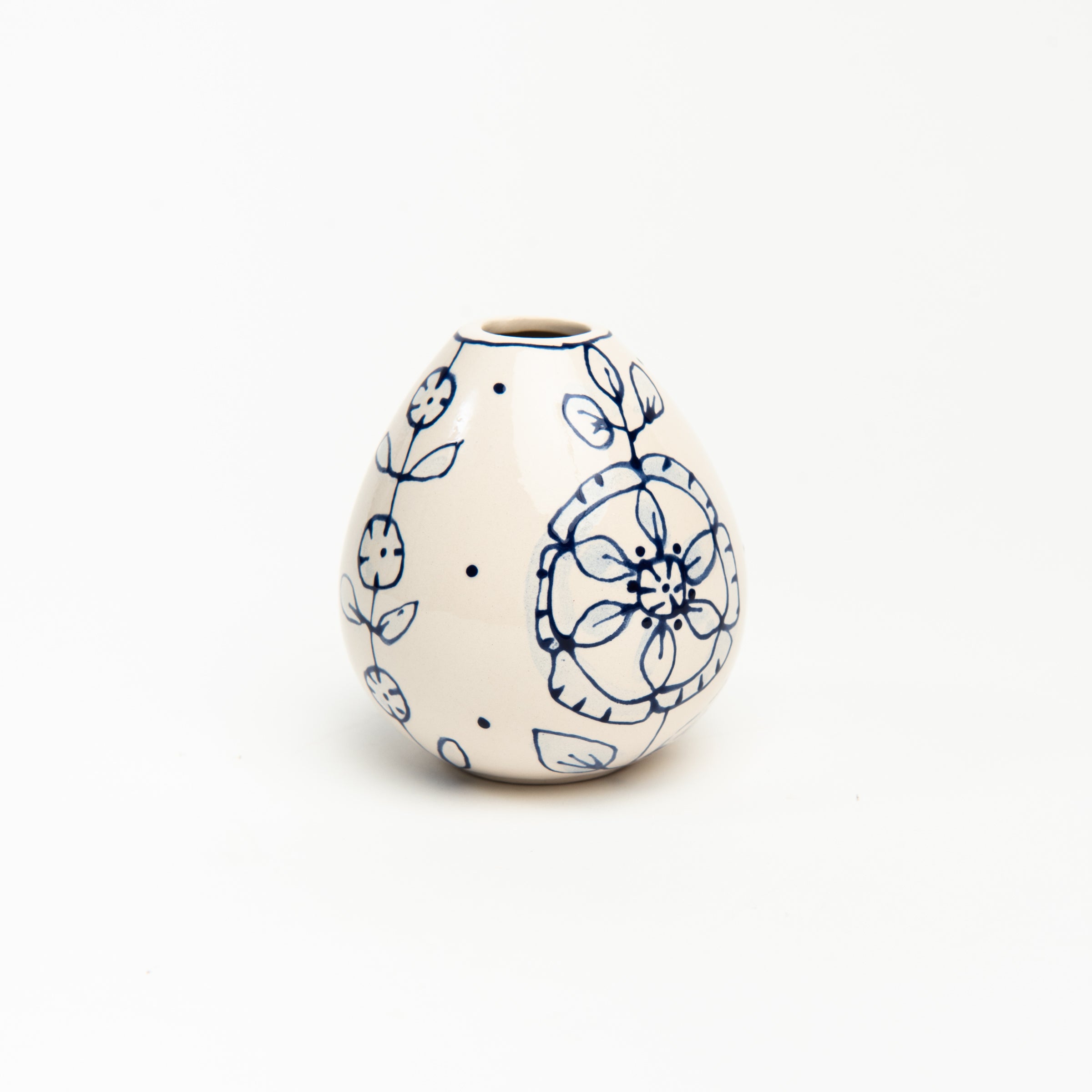 Stephanie Verdun Egg Vase on a white background at Addison West