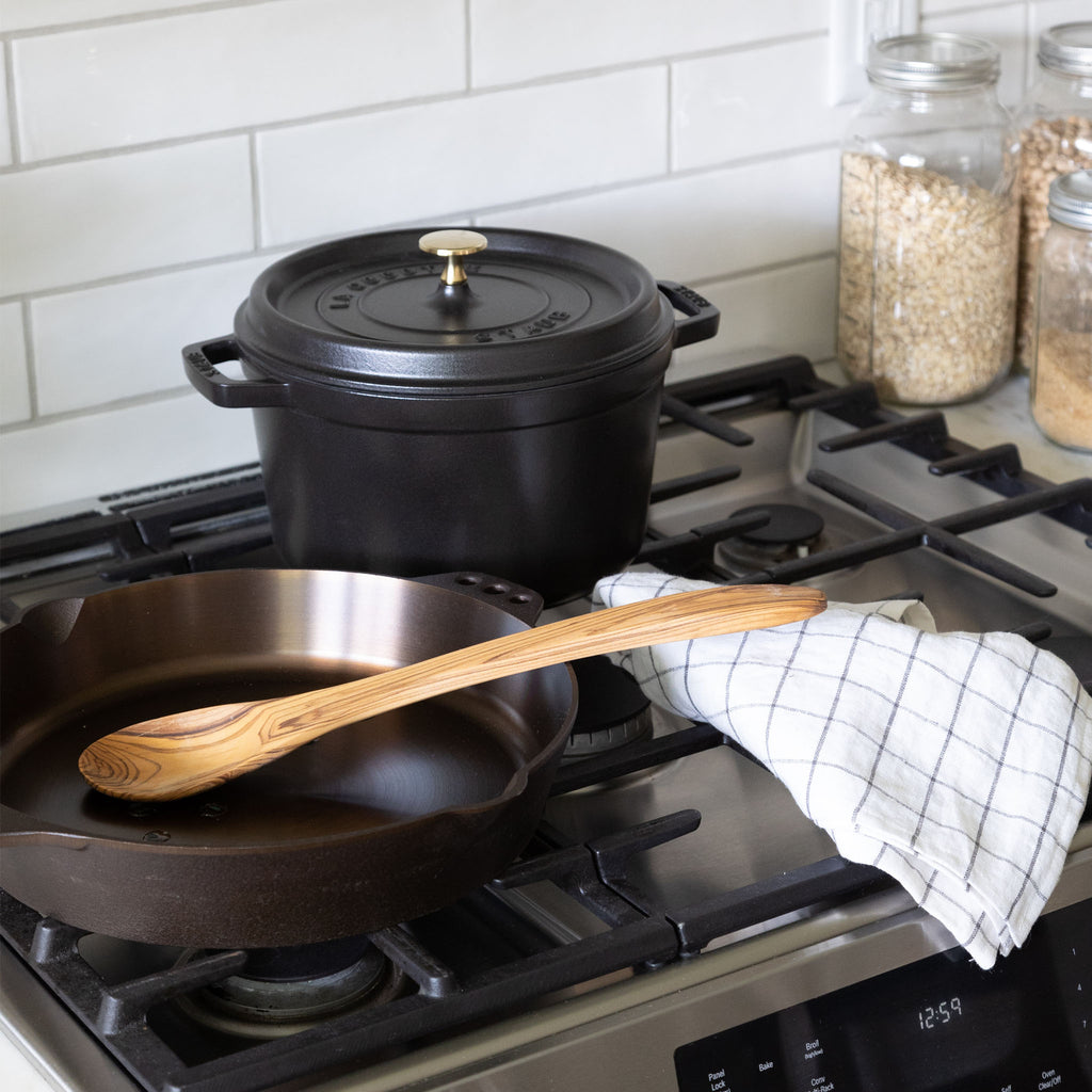 5 Qt Tall Dutch Oven (Black), Staub