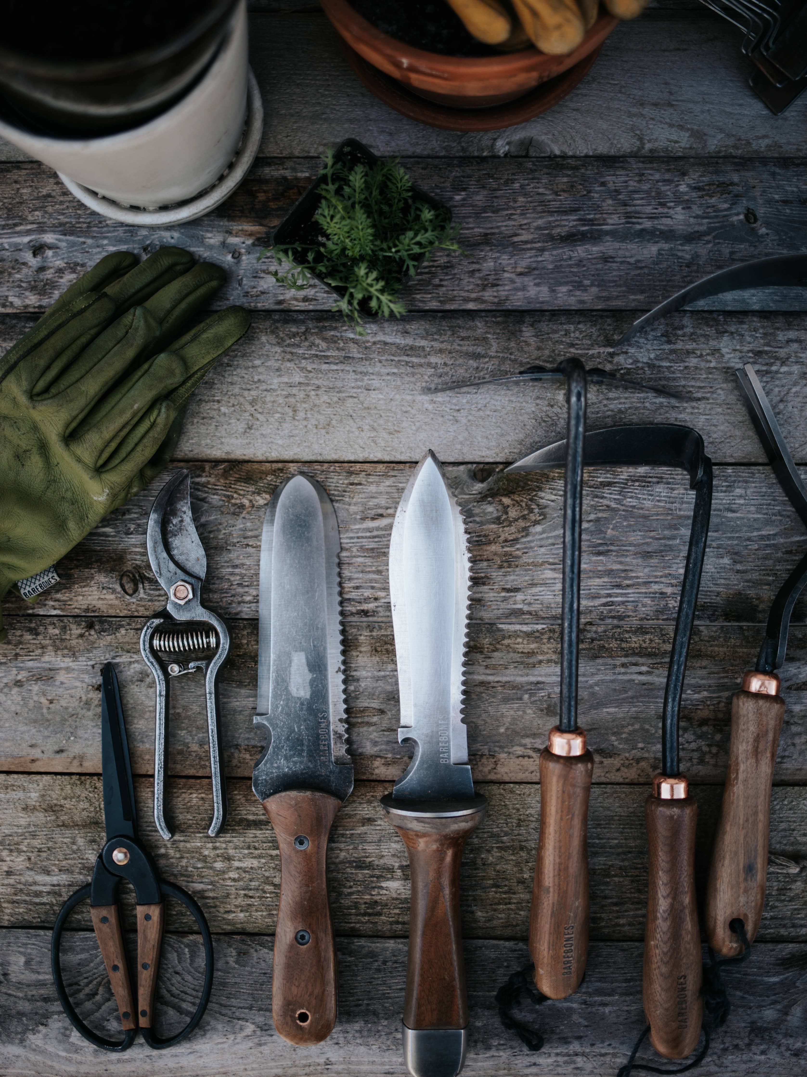 Barebone Hori Hori Ultimate with Sheath on a grey background at Addison West