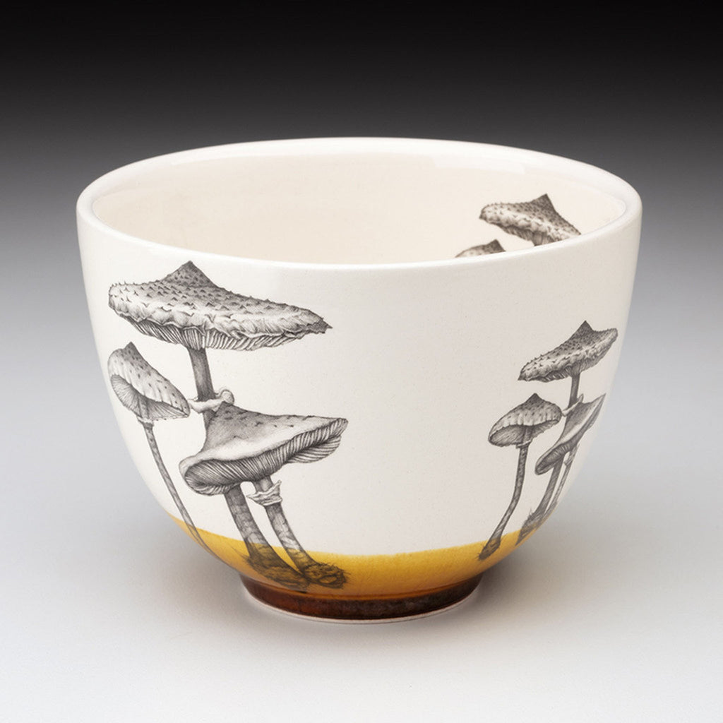 Laura Zindel small parasol mushroom bowl on a grey background
